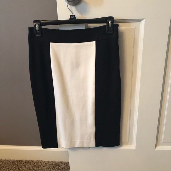 White House Black Market Dresses & Skirts - White House Black Market pencil skirt